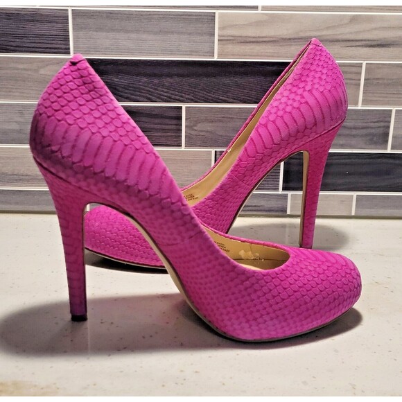 INC Size 7M Lilly Pink Snakeskin Stamped Leather Upper Stiletto Heels Pumps - Picture 3 of 10